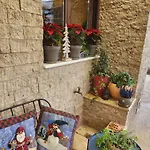 Garden's House Pozar In Villa Aridaía