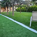 Villa Garden's House Pozar In *