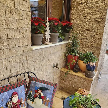 Garden's House Pozar In Villa Aridaía