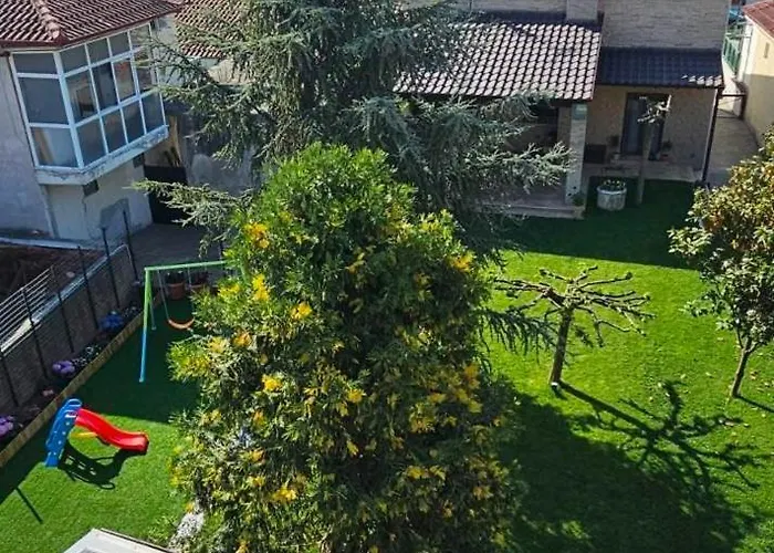 Βίλα Garden's House Pozar In *